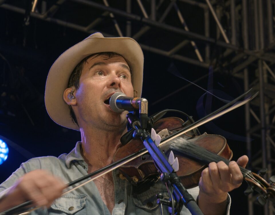 LTG+ +Ketch+Secor+at+ROMP+Bluegrass+Fest+Owensboro+KY+2.png